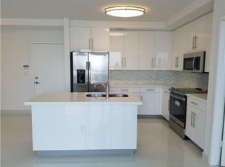 2651 NE 212th Ter, Miami, FL 33180