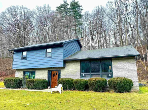 520 Andorn Lane, Port Ewen, NY 12466