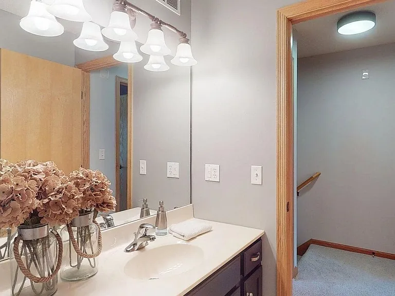 3057 Venice Ln NW — Photo 26