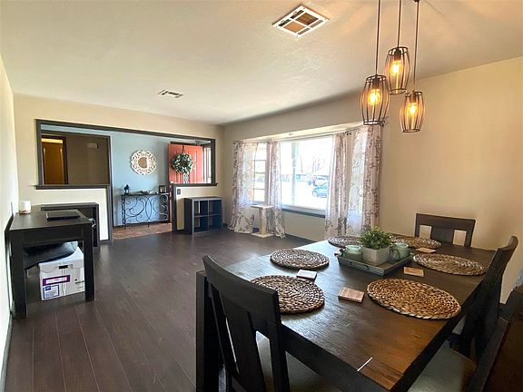 4th image of 2216 Canary Dr