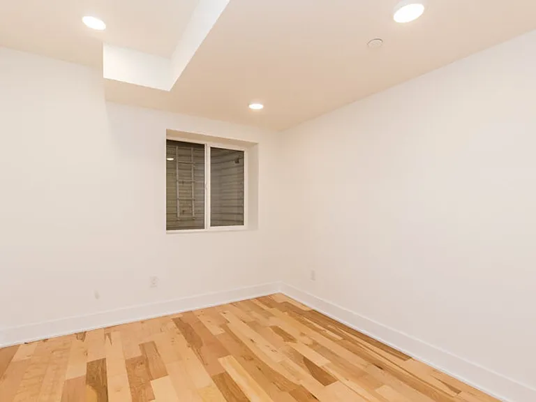 LUDLOW_4100 — Photo 31