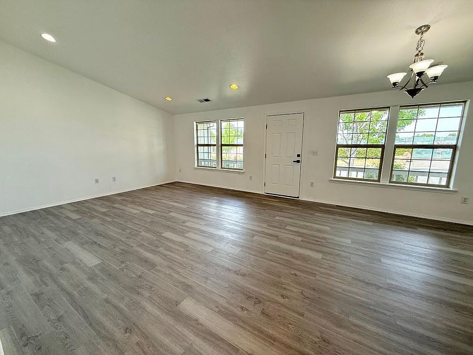 1st image of 2244 Evan Way