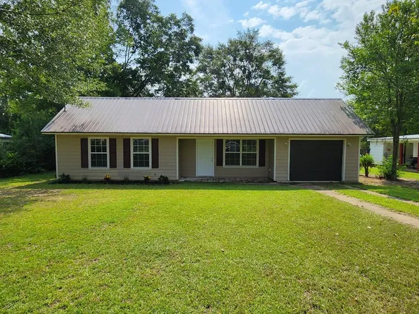 1209 Bradley Rd, Dothan, AL 36301