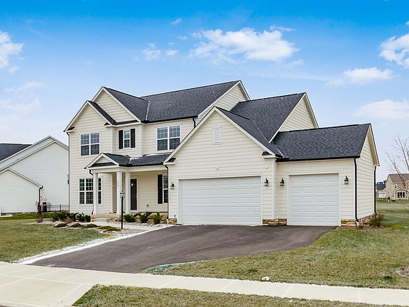 3rd image of 4061 Golden Crest Ct