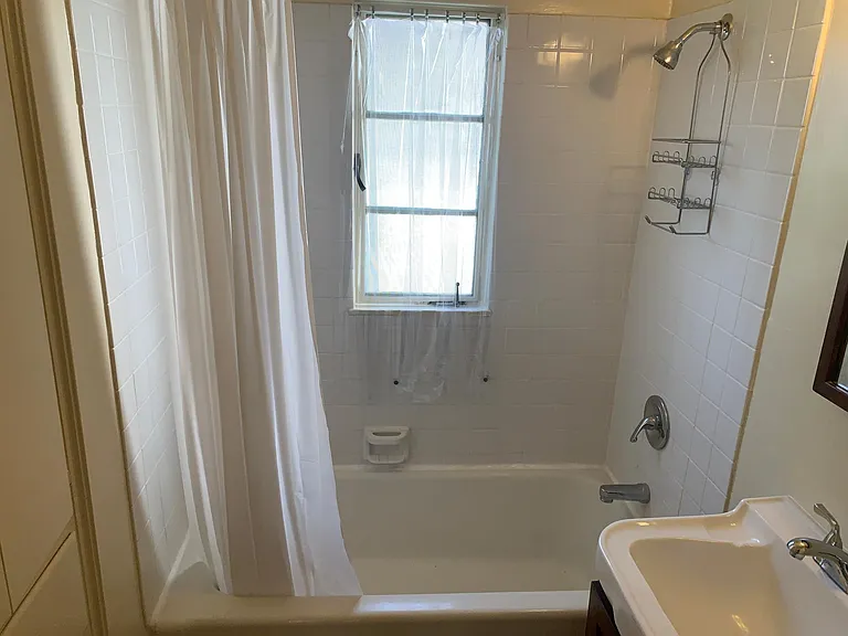 1028 Linden Ave #B — Photo 15