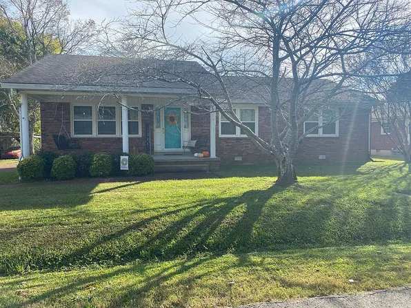 312 W Commerce St, Loretto, TN 38469