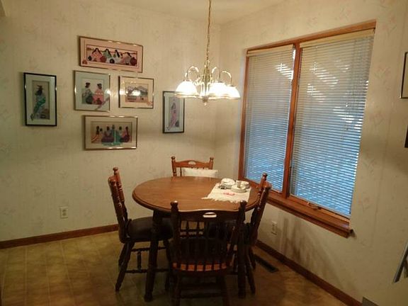 5th image of 3418 Pine Grove Dr #37