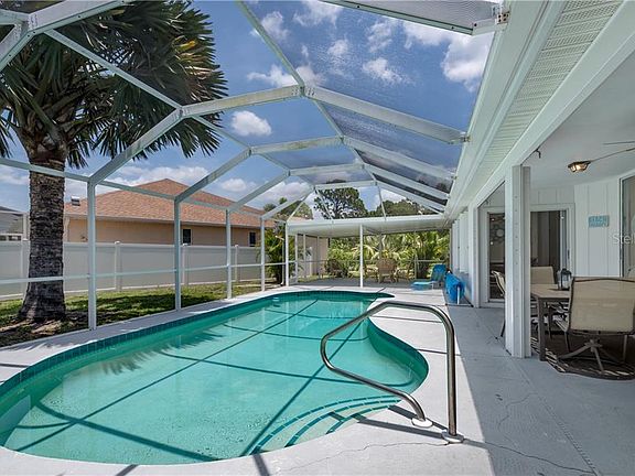 3rd image of 17468 Lake Worth Blvd