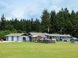 3946 Campbell Rd, Clinton, WA 98236