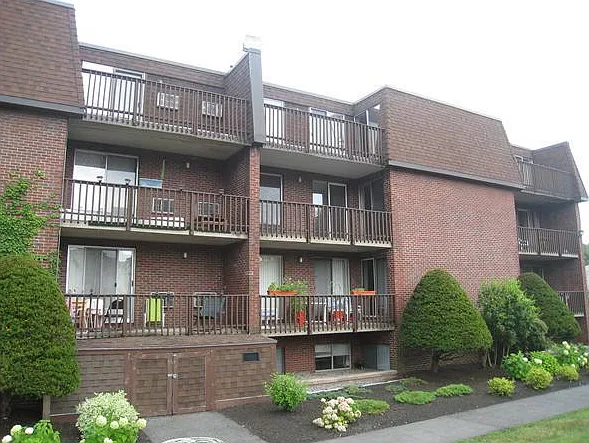 144 Kenrick St #25 — Photo 10
