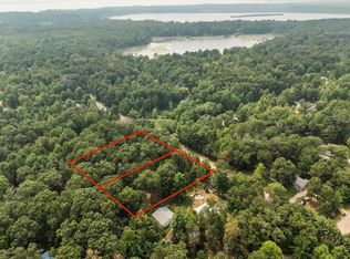 N6966 Lynwood Dr #13, Shawano, WI 54166