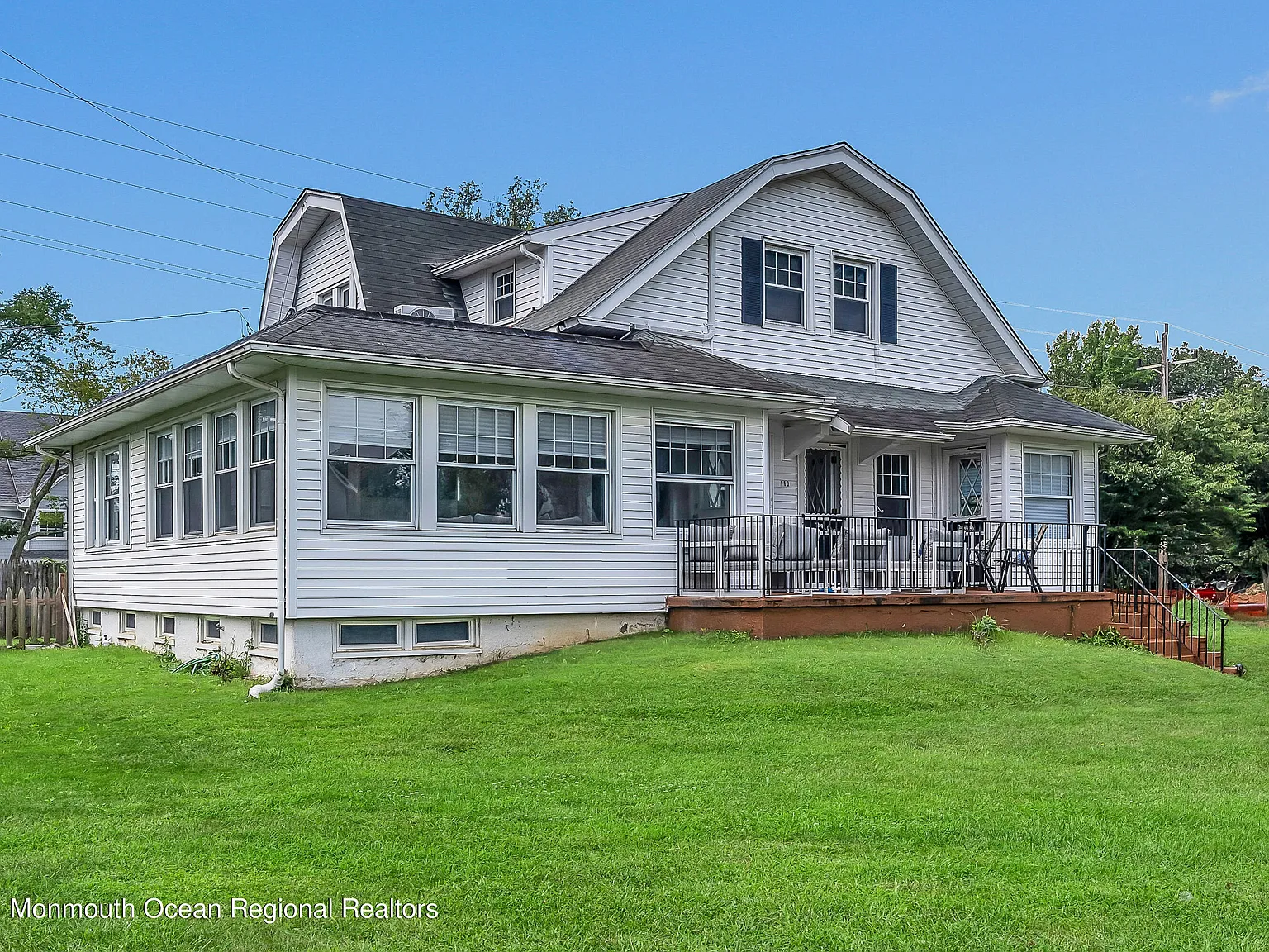3 bed, 4.0 bath, 1911 sqft, $3,500 — Photo 2