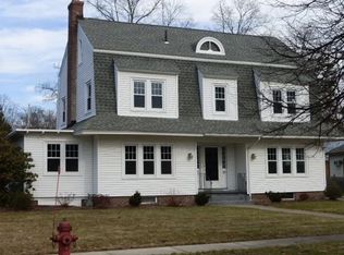 34 Ellington St, Longmeadow, MA 01106
