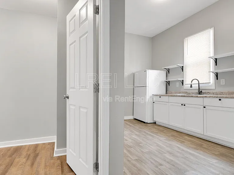 3932 Rankin St — Photo 4