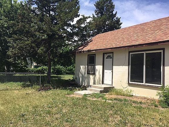 2nd image of 1000 W 1st St