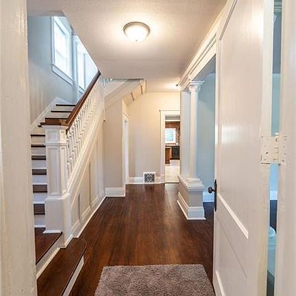 4th image of 2502 Francis St