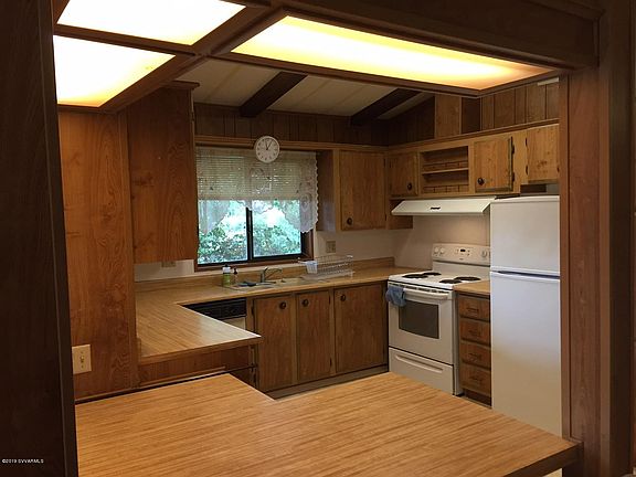 3rd image of 3435 E Granite Dr