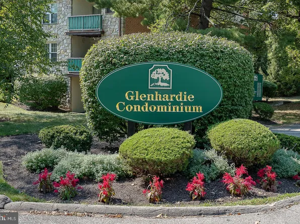 30 Drummers Ln #30, Wayne, PA 19087