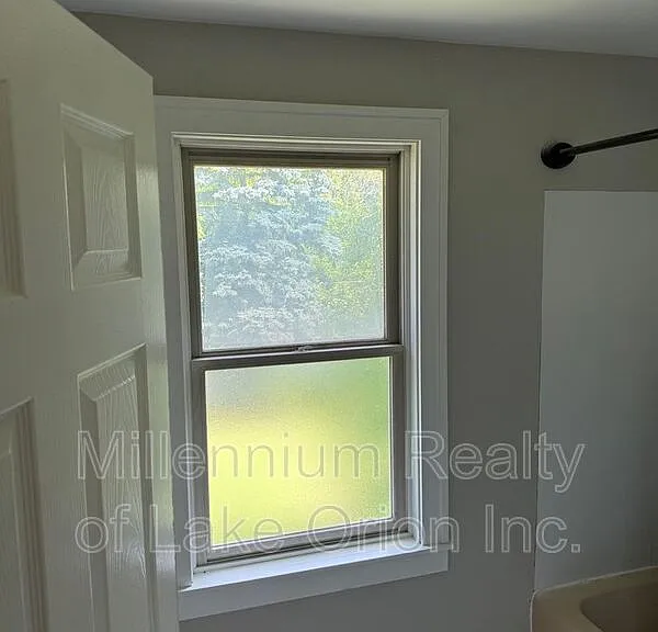 57 E Beverly Ave — Photo 7