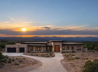 15 Paseo Del Halcon, Santa Fe, NM 87506