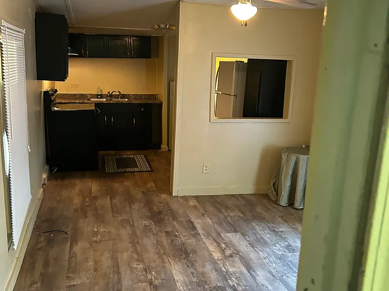 121 Jolivette St — Photo 6
