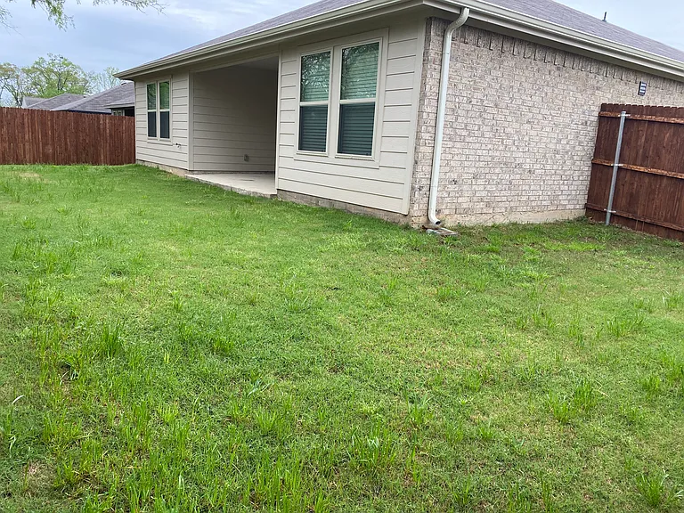 1008 N River Oaks Ln — Photo 17