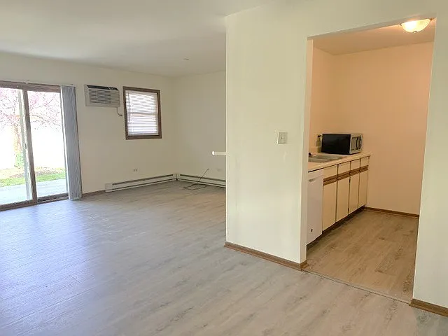 1303 Cunat Ct #1C — Photo 2
