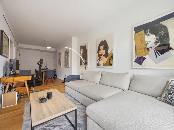 547 West 47th Street image 3 of 29