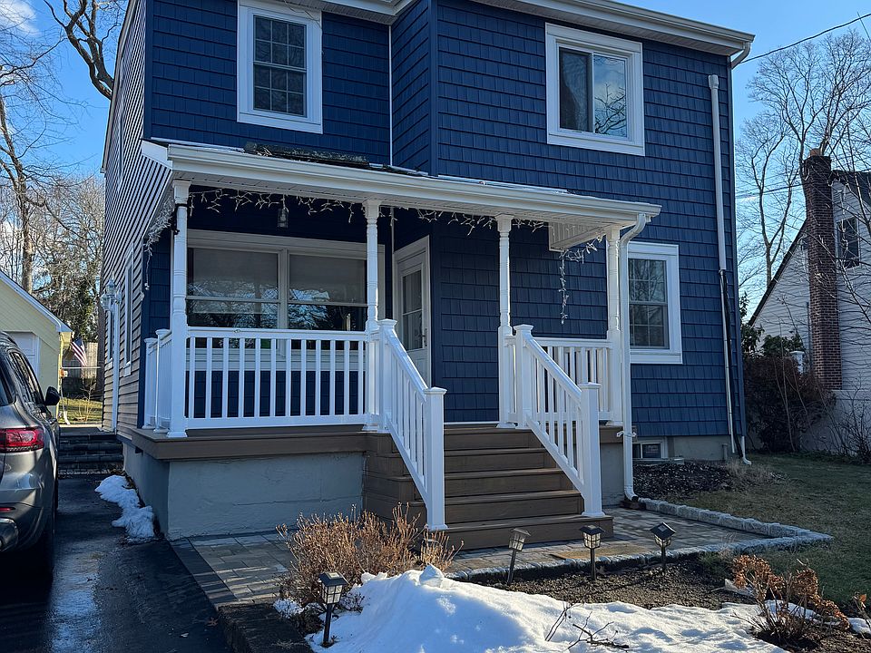 2nd image of 8 Meadowbrook Dr