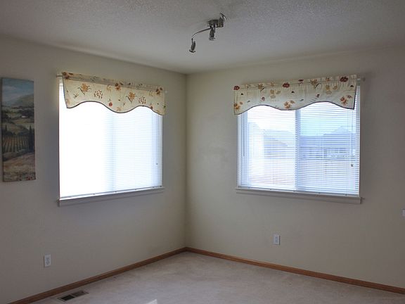 5th image of 334 Red Bud Ct