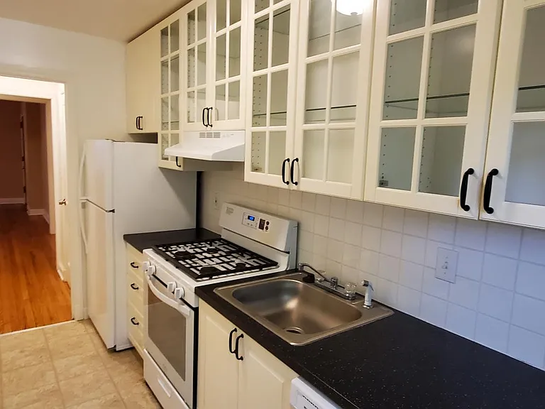 511 Silver Spring Ave #2 — Photo 24