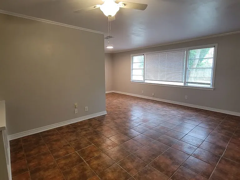 188 Charles Ave #188 — Photo 21