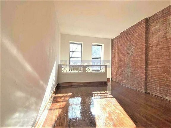 5th image of 217 W 106th St APT 1A