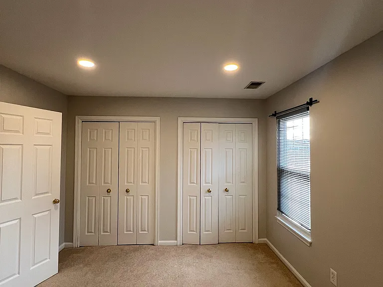 5942 Baron Kent Ln — Photo 14
