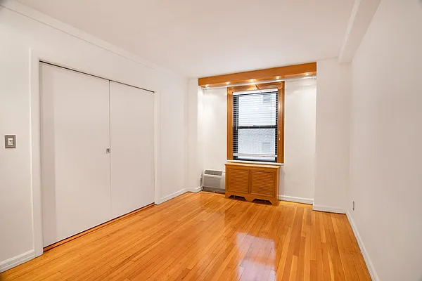 Rented by WAM Partners - William Moses Co. | media 42