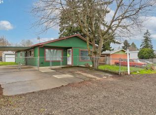 6925 SE Clatsop St, Portland, OR 97206