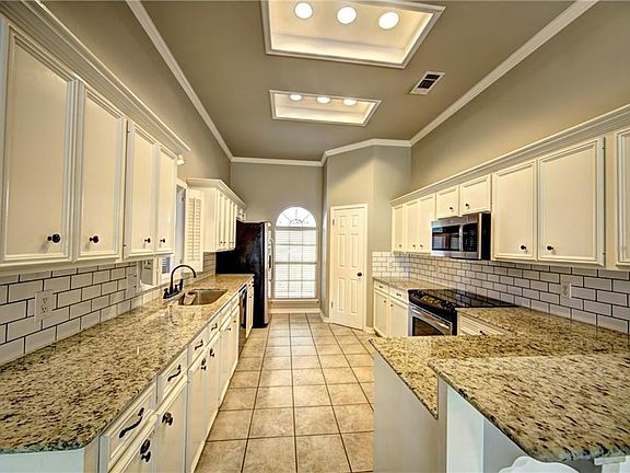 4th image of 524 Lindsey Cir
