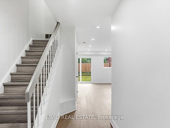 3rd image of 4002 Brandon Gate Dr