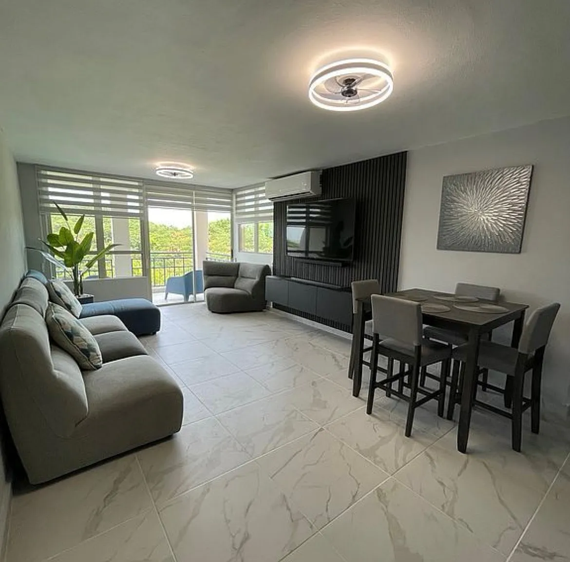 3 bed, 1400 sqft, $2,000 — Photo 3