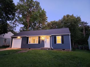 7911 W 60th St, Overland Park, KS 66202