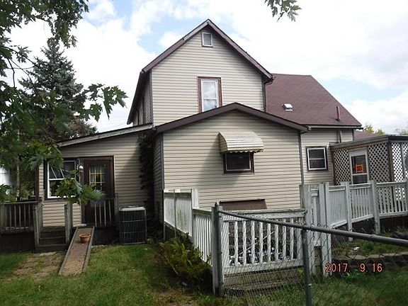 3rd image of 205 Nye St