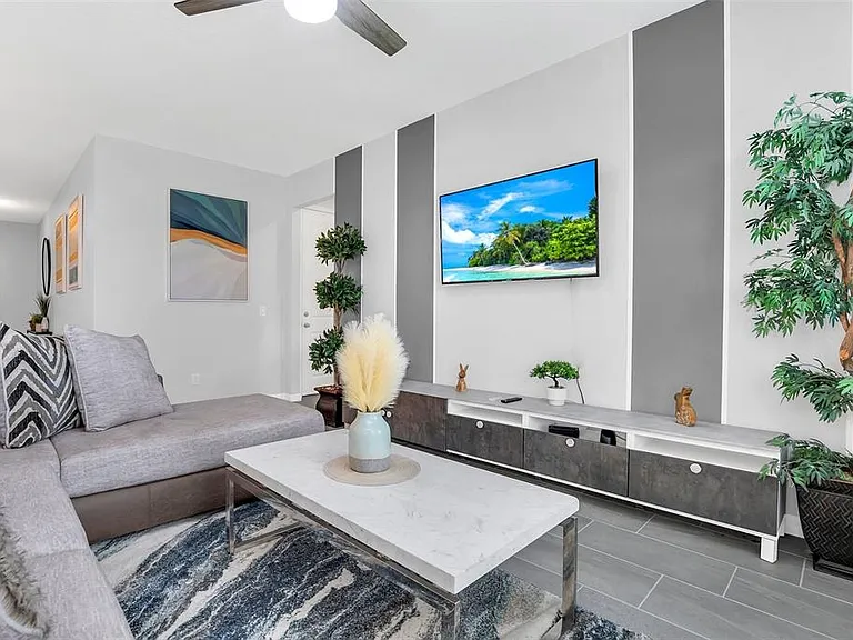 2131 Derwent Dr — Photo 38