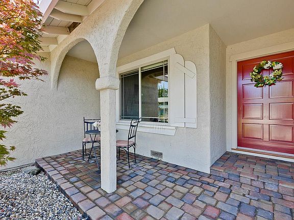 3rd image of 21374 Dexter Dr