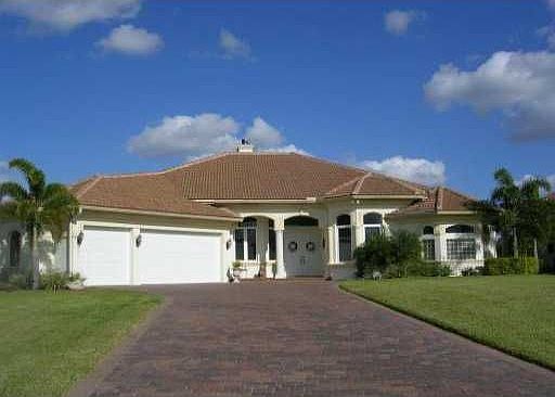 Home For Sale In Cobblestone