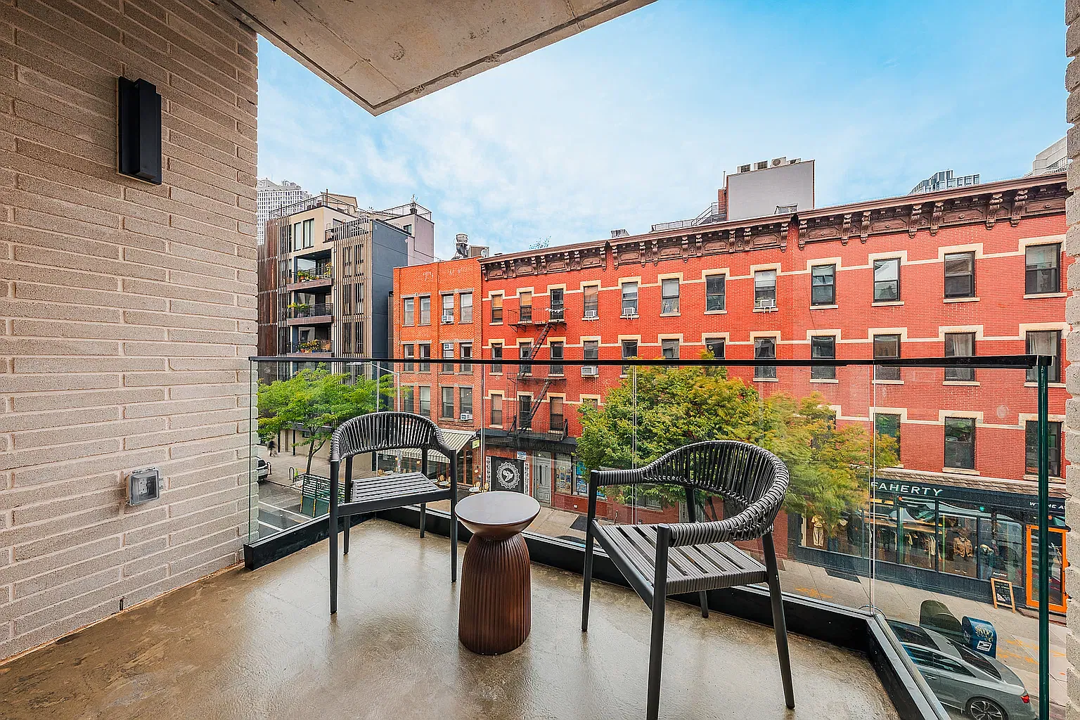 229 Wythe Ave — Photo 1