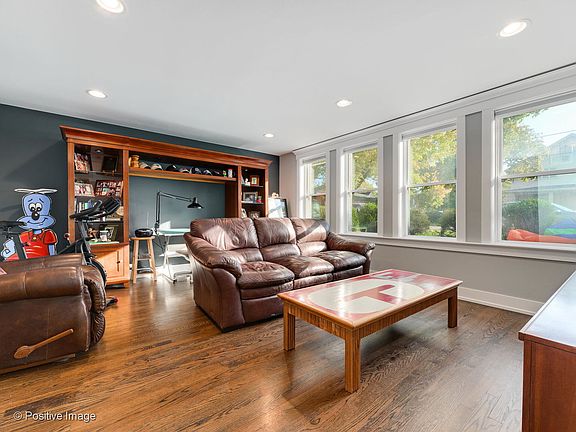 5th image of 3720 N Kedvale Ave