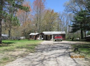 310 S Walhalla Rd, Fountain, MI 49410