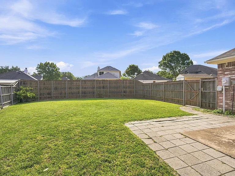 1813 Pendleton Rd — Photo 27