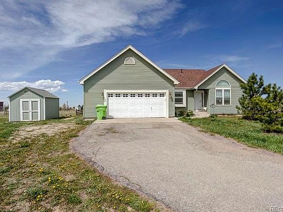 3rd image of 8003 Sun Country Dr