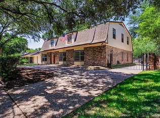 3106 Stoney Brook Dr, Houston, TX 77063